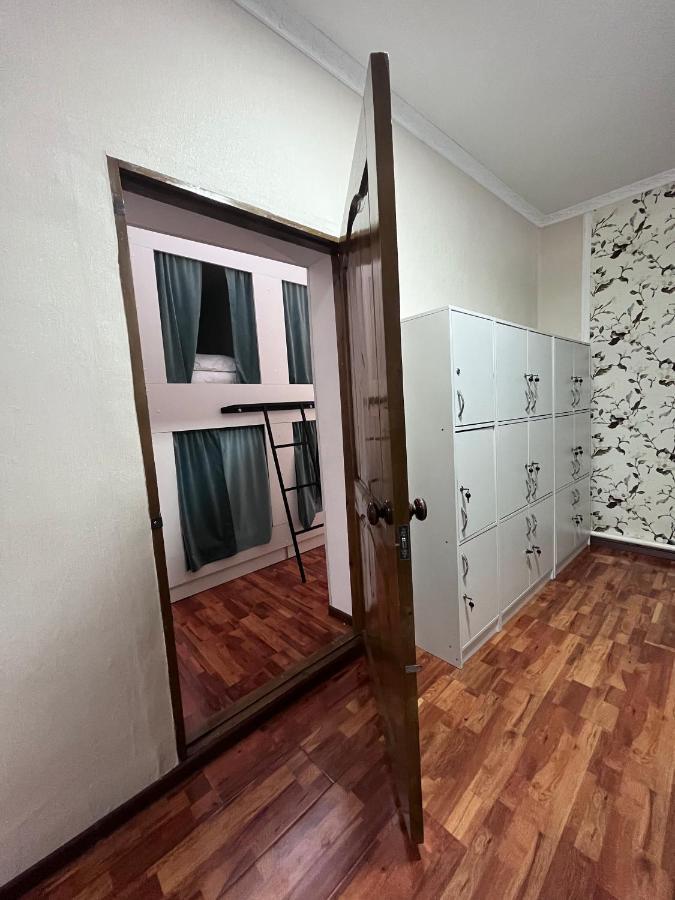 Nomadstan Capsule Hostel Karakol Esterno foto